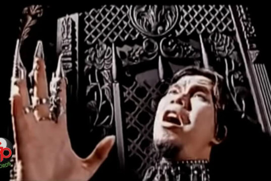 Lirik Lagu Kenyataan Dalam Dunia Fantasi - Koil Feat The Rock