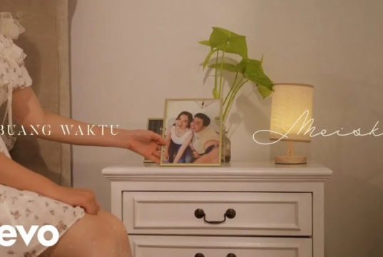 Lirik Lagu Buang Waktu - Meiska