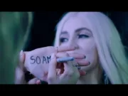 Lirik Lagu So Am I - Ava Max (Terjemahan)