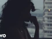 Lirik Lagu We Found Love - Rihanna, Calvin Harris (Terjemahan)