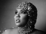 Lirik Lagu Naked dan Terjemahan - Lizzo