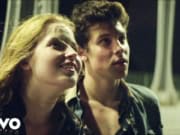 Lirik Lagu There’s Nothing Holdin’ Me Back - Shawn Mendes dan Terjemahan